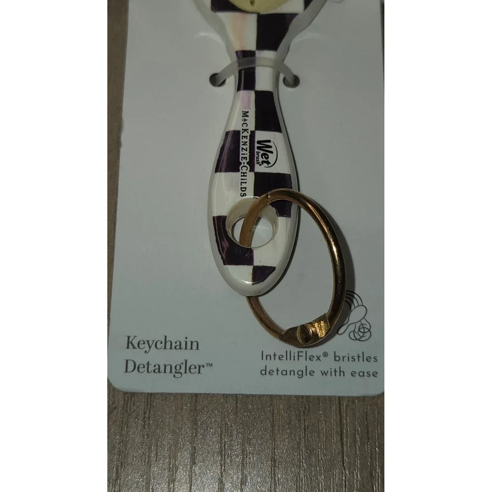Wet Brush x MacKenzie-Childs Keychain Detangler Courtly Check Mini Hair Brush